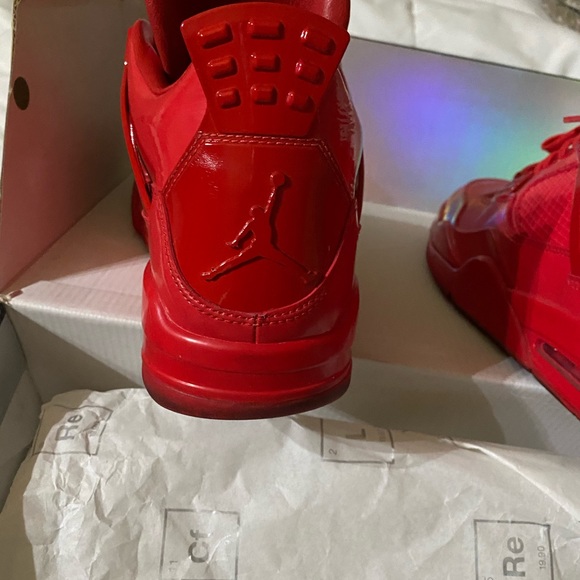 Selling my Jordan 11lab4s main image 6
